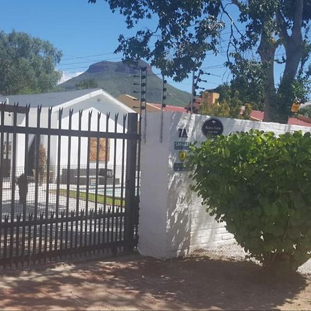 Acacia Home Graaff Reinet Exterior photo